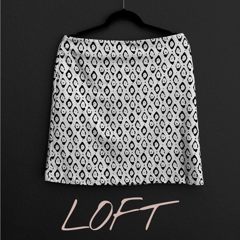 Ann Taylor Loft Black and White A-Line Knee-Length Skirt women’s size 10